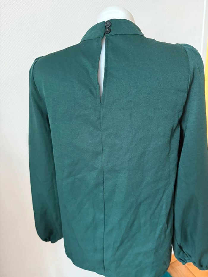 Blouse verte en très bon état taille S SHEIN - photo numéro 5