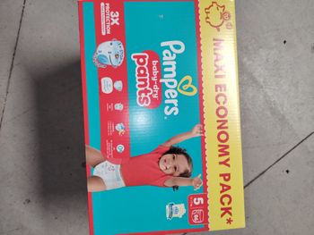 Couche pampers taille 5