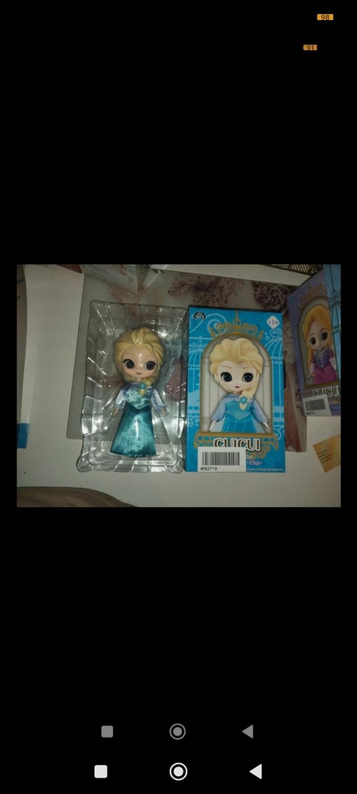Poupée Disney reine des neige elsa Japon store