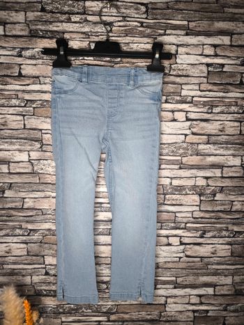 🩵 Joli jean bleu clair La Halle 7 ans 🩵