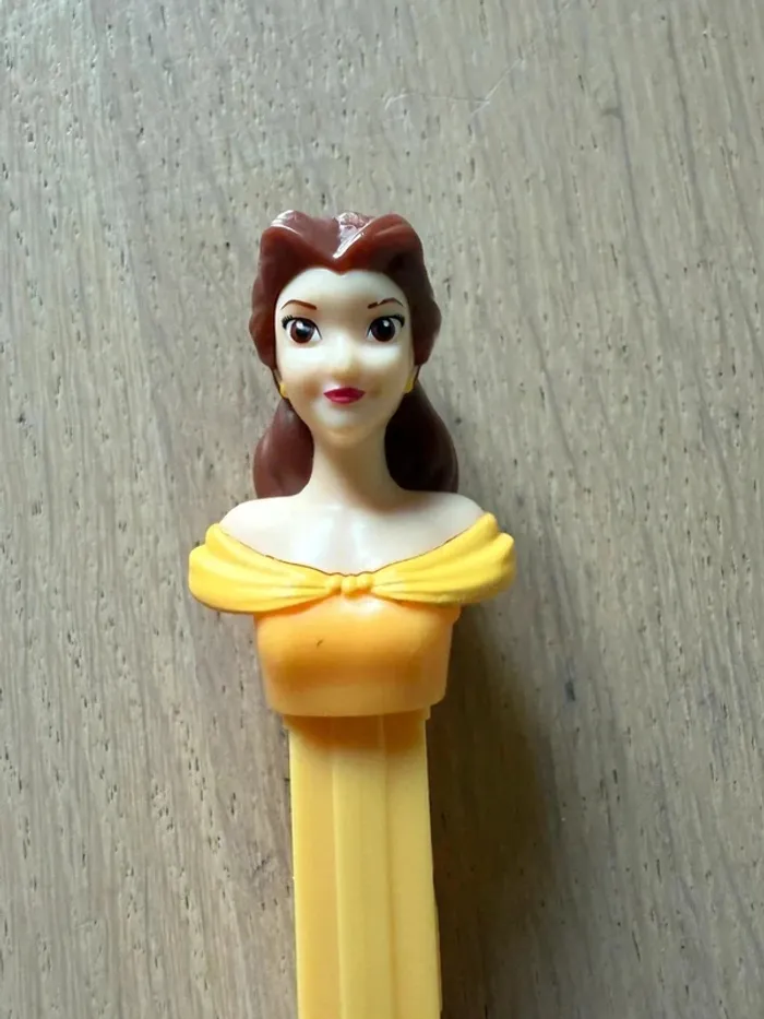 PEZ Disney Belle en robe jaune - photo numéro 5