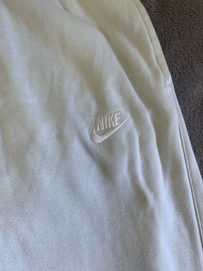 jogging nike taille L - photo numéro 4