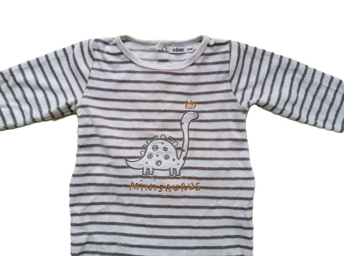 Pyjama blanc et gris à dinosaure. Dors bien. Grenouillère. Gémo. Taille 24 mois - photo numéro 2