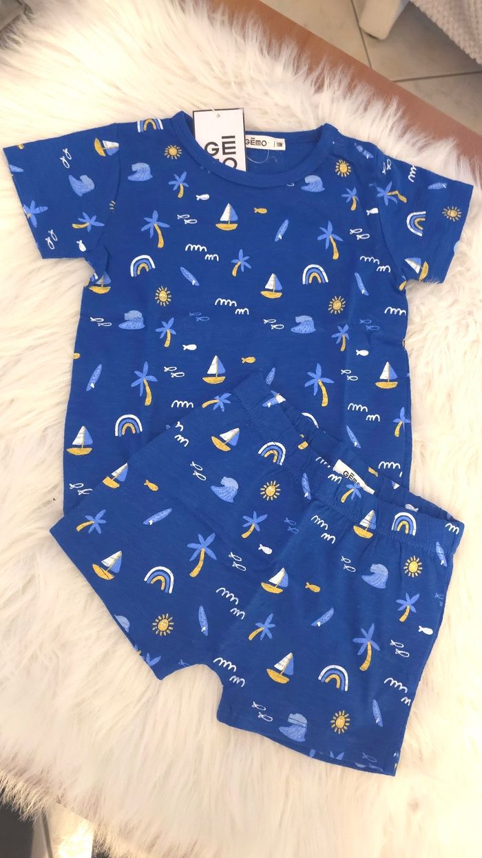 (Neuf non porté) 🏷💙🤩 pyjama 18mois garçon 🤩💙