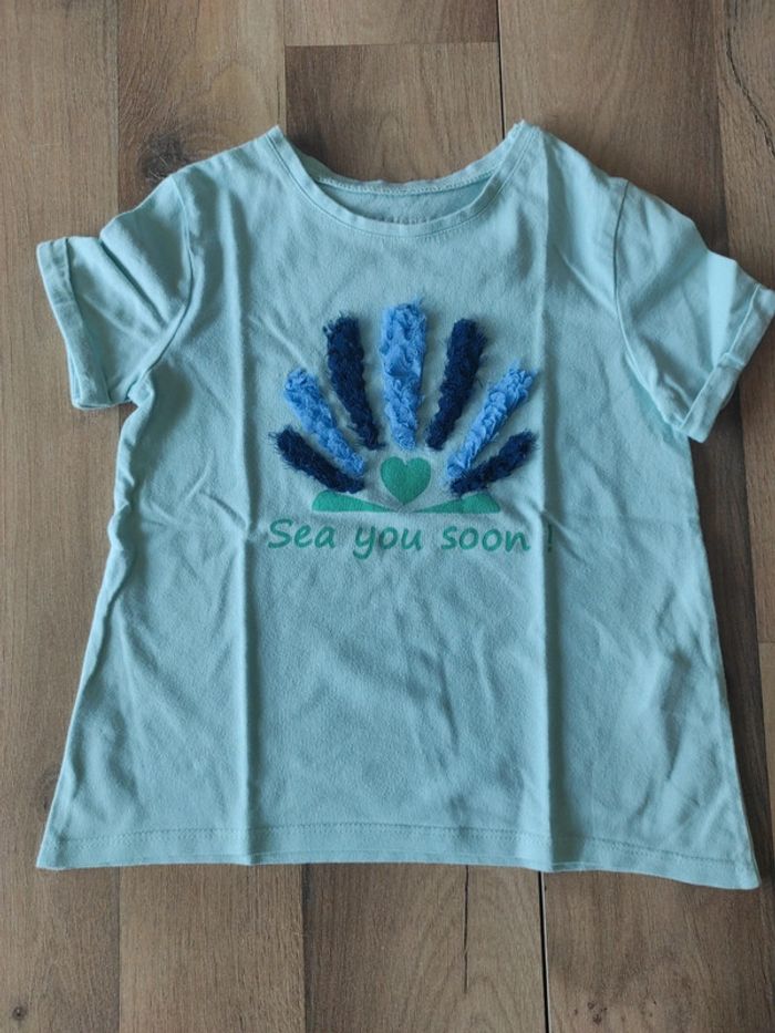 Tee-shirt MC Kiabi 4 ans en TBE