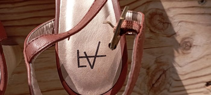 Chaussures femme marron avec du rose à talon - photo numéro 8