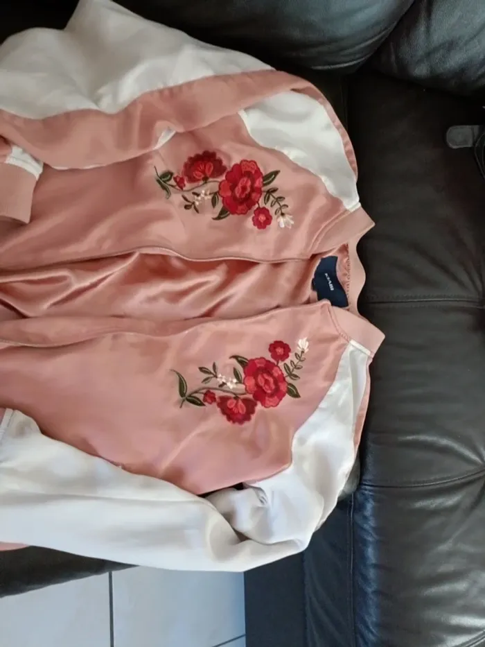 Veste Kiabi xs 14 ans rose effet - photo numéro 2