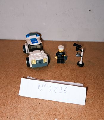 Lego 7236 - La voiture de police