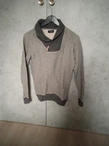 Pull col v