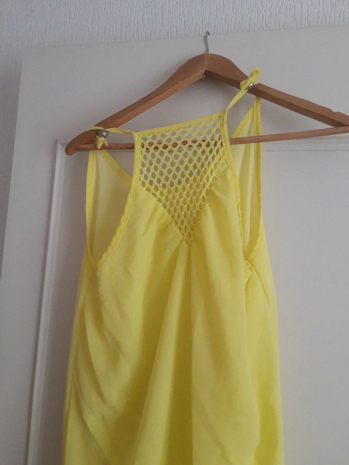 Robe légère jaune - photo numéro 3