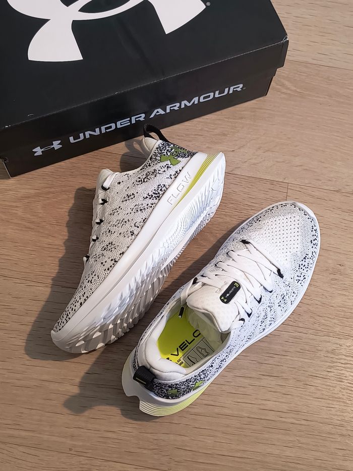 Chaussures running under armour UA W Velociti 3 taille 38.5 neuves - photo numéro 9