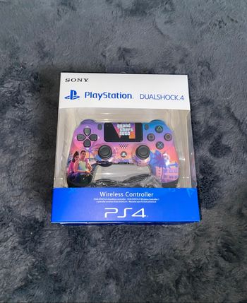 Manette PS4 Neuve