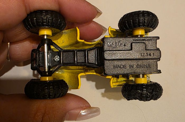 Quad miniature jaune et noir Maisto - photo numéro 5