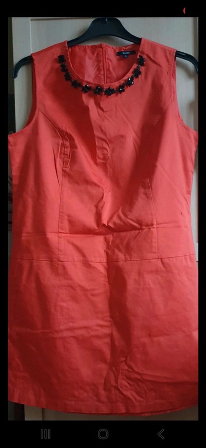 Robe corail - photo numéro 2