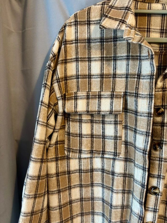 Sur chemise à carreaux - photo numéro 2