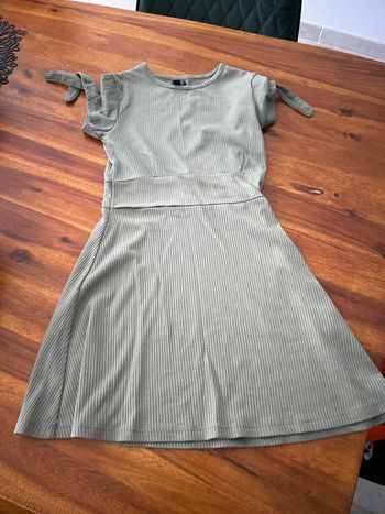 Robe kaki 8 ans