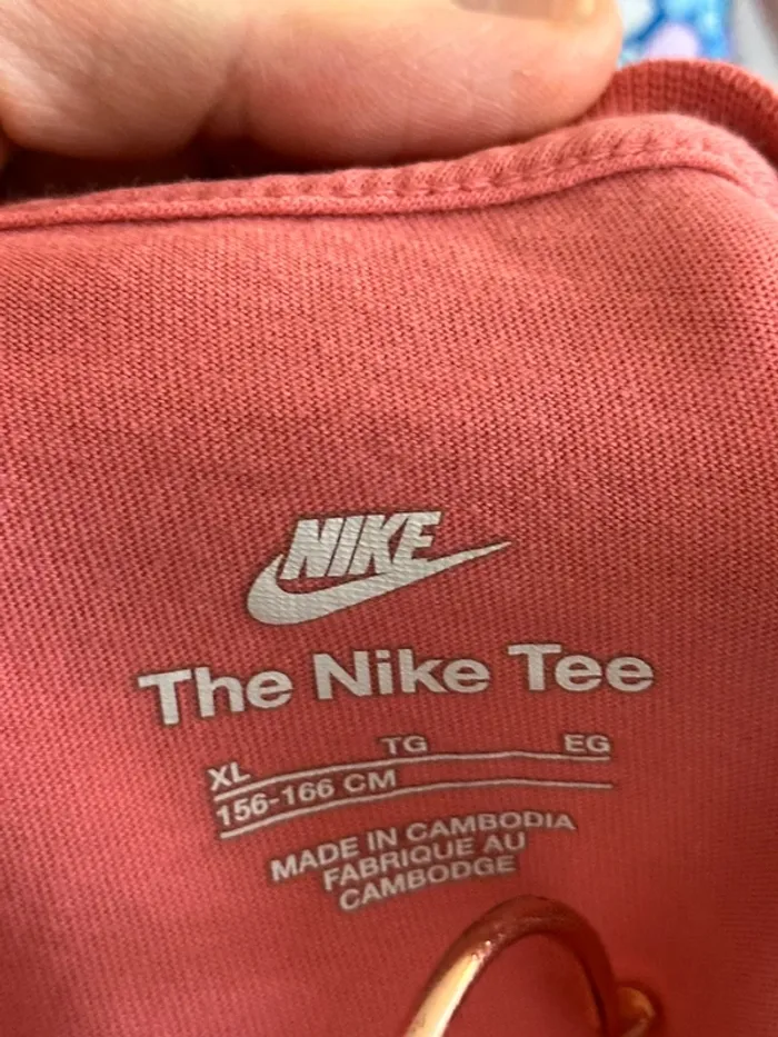 Sweat et teeshirt Nike - photo numéro 7
