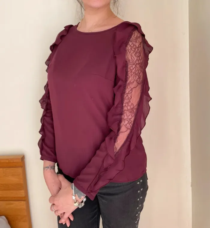 Haut blouse dentelle et volant - photo numéro 5