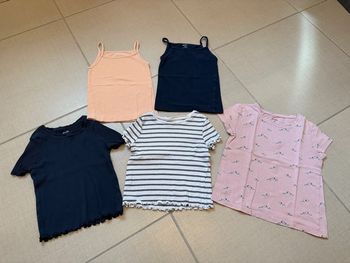 3 Teeshirts et 2 débardeurs fille 5 ans Kiabi