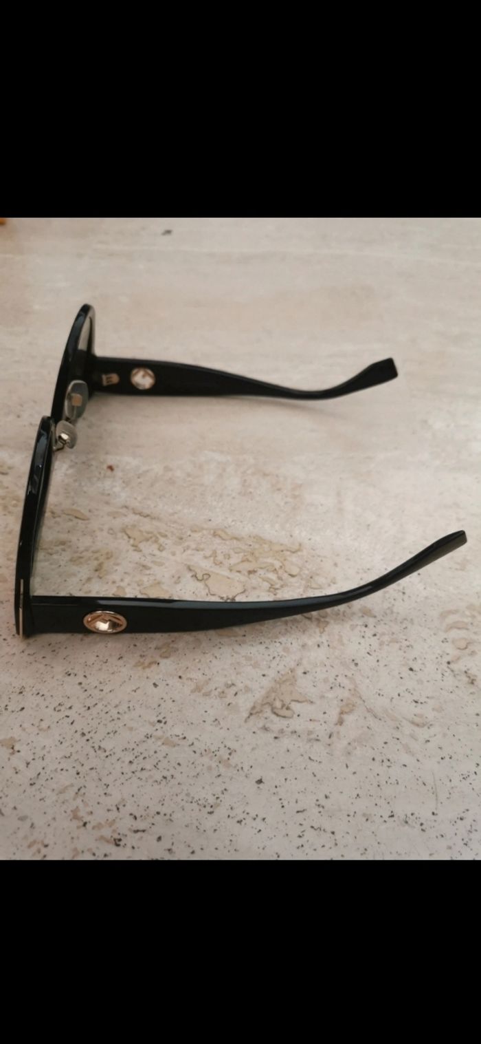 Lunettes de soleil FENDI - photo numéro 8