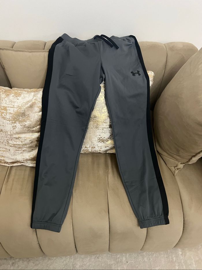 Ensemble Under Armour  taille YXL - photo numéro 8