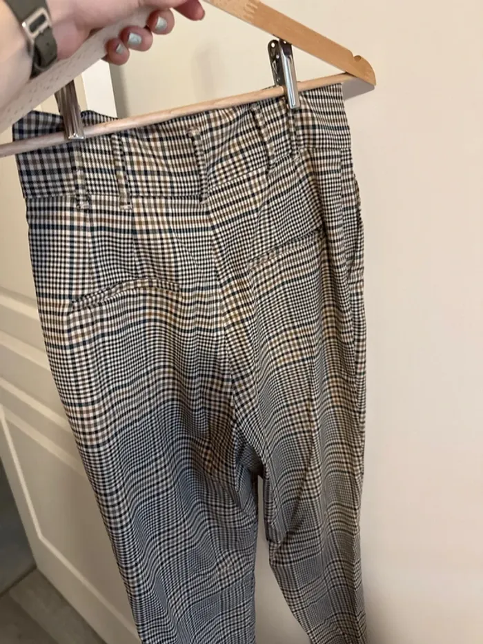 Pantalon ajusté Zara carreau - photo numéro 2