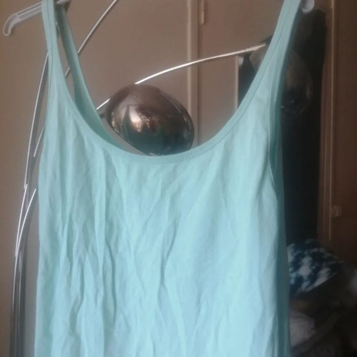 🌸Top péplum bretelles bleu pastel Taille 40 "Bershka" 🌸 - photo numéro 2