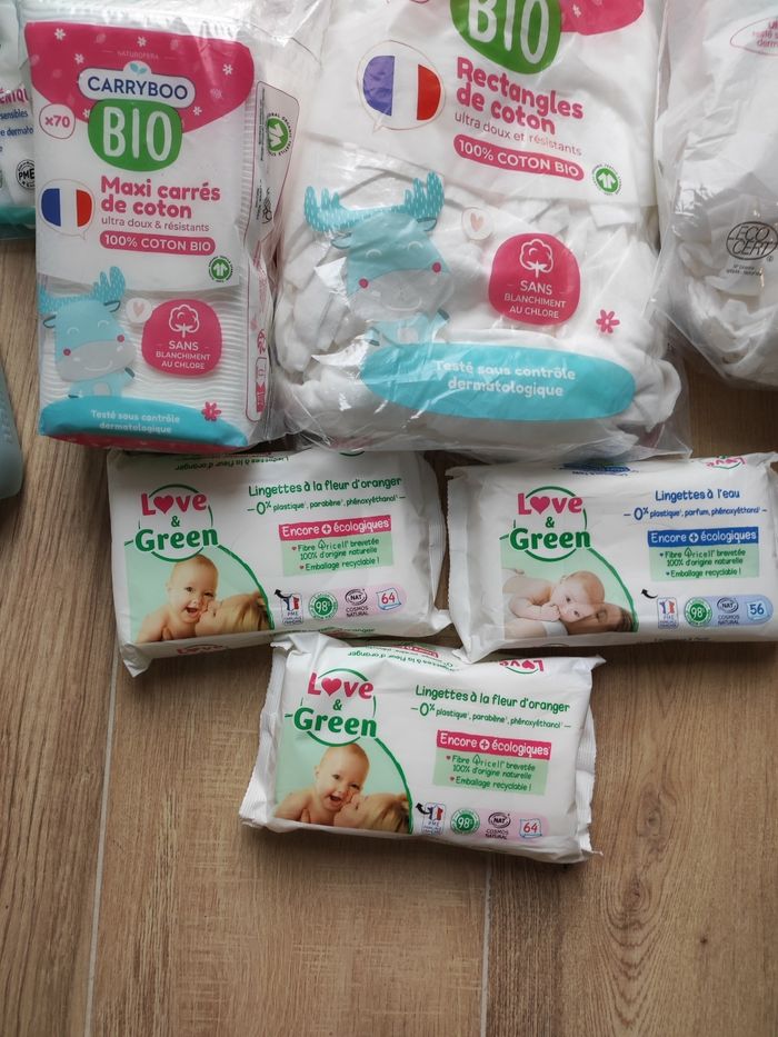 Lot de cotons, pads, lingettes et eau micellaire - photo numéro 2