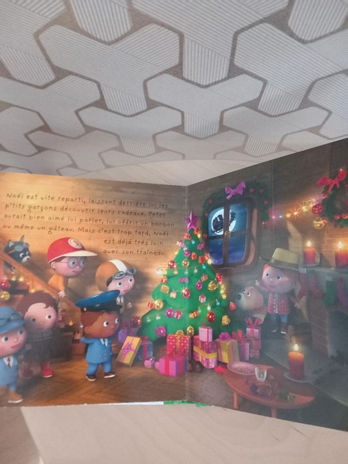 Livre P'tit garçon Le Traîneau de Noël 🎄 comme neuf - photo numéro 6