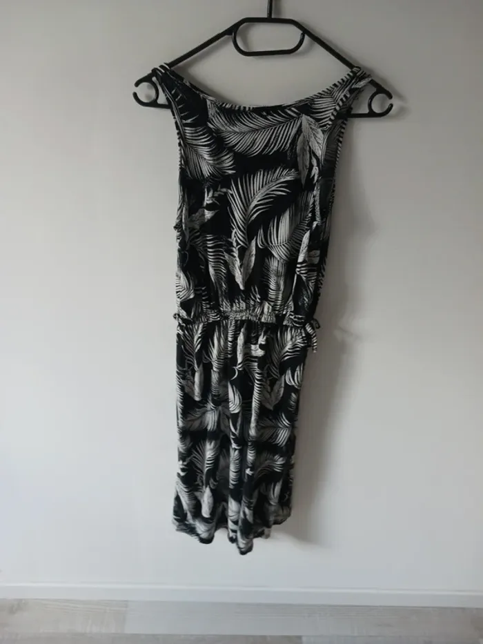 Robe fille H&M noir et blanc 13 / 14 ans - photo numéro 2