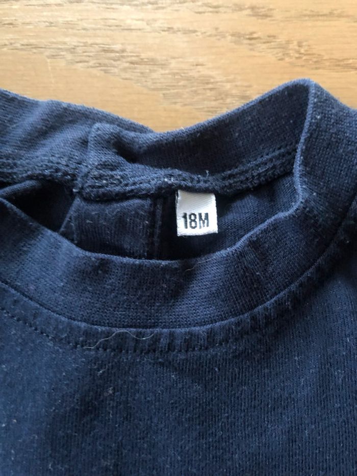 T-shirt marine 18 mois - photo numéro 2