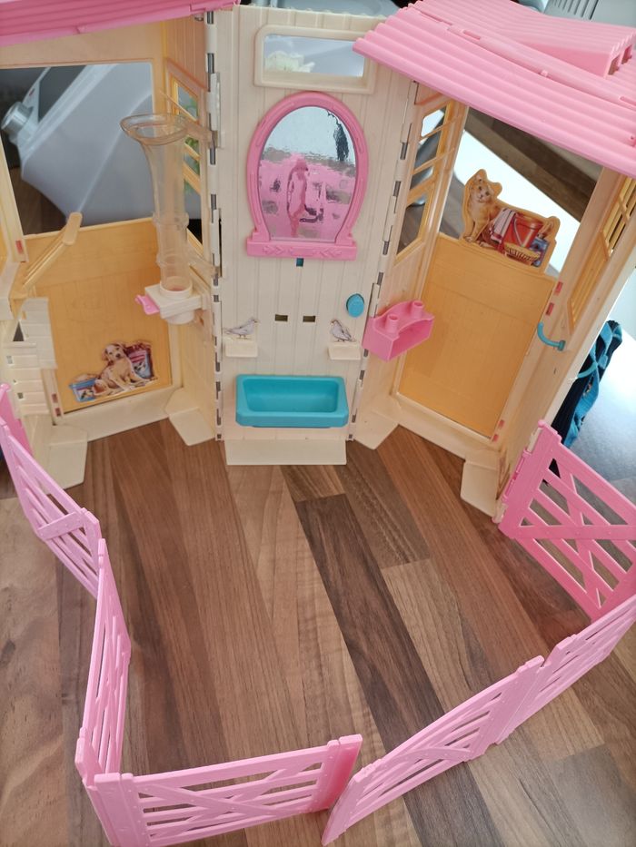 Écurie barbie avec 2 poupées, 2 chevaux et accessoires - photo numéro 10