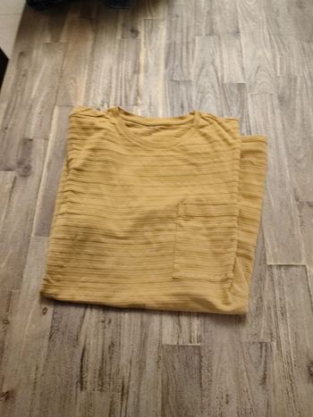 T-shirt neuf moutarde Kiabi XL