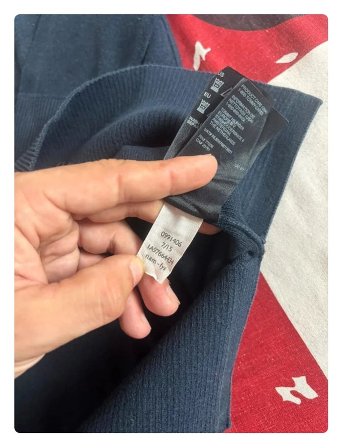 Sweat Tommy Hilfiger taille M bleu marine col V - photo numéro 8