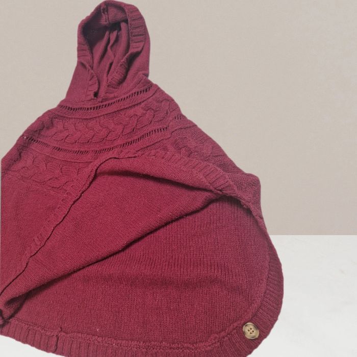 Magnifique poncho en laine Taille 12 ans bordeaux - photo numéro 2
