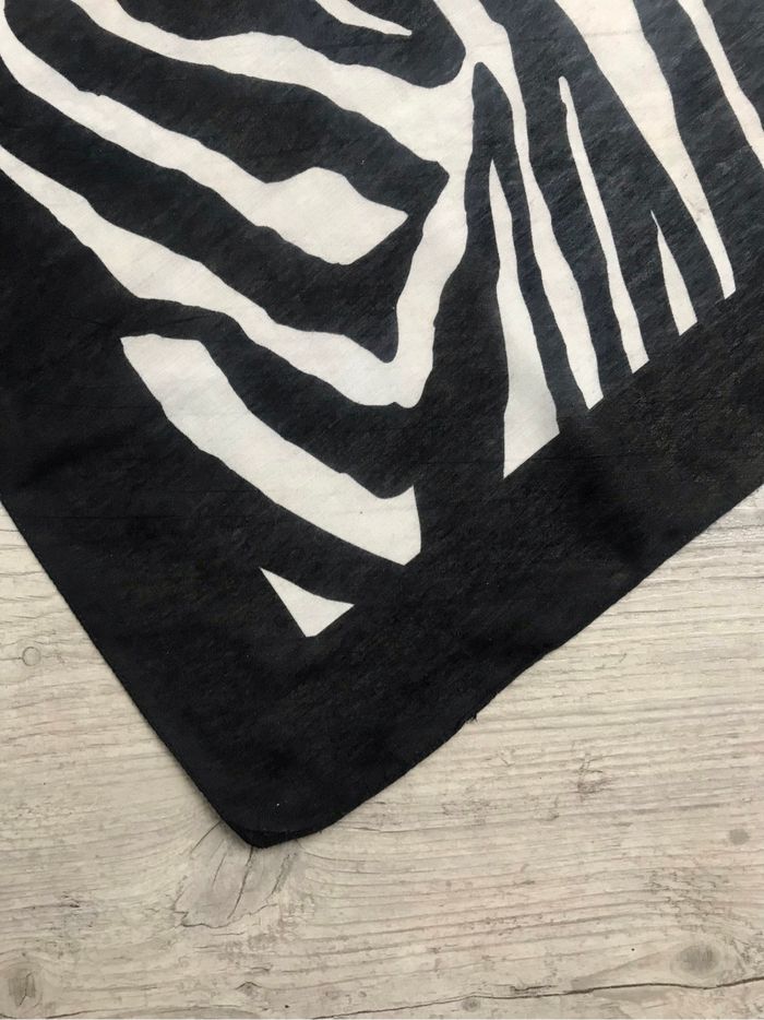 Maxi foulard xxl paréo sarong imprimé zèbre animal noir blanc graphique minimaliste - photo numéro 4