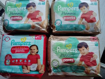 Couches Pampers pants taille 4