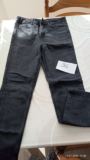 Jean noir 36 slim Kiabi