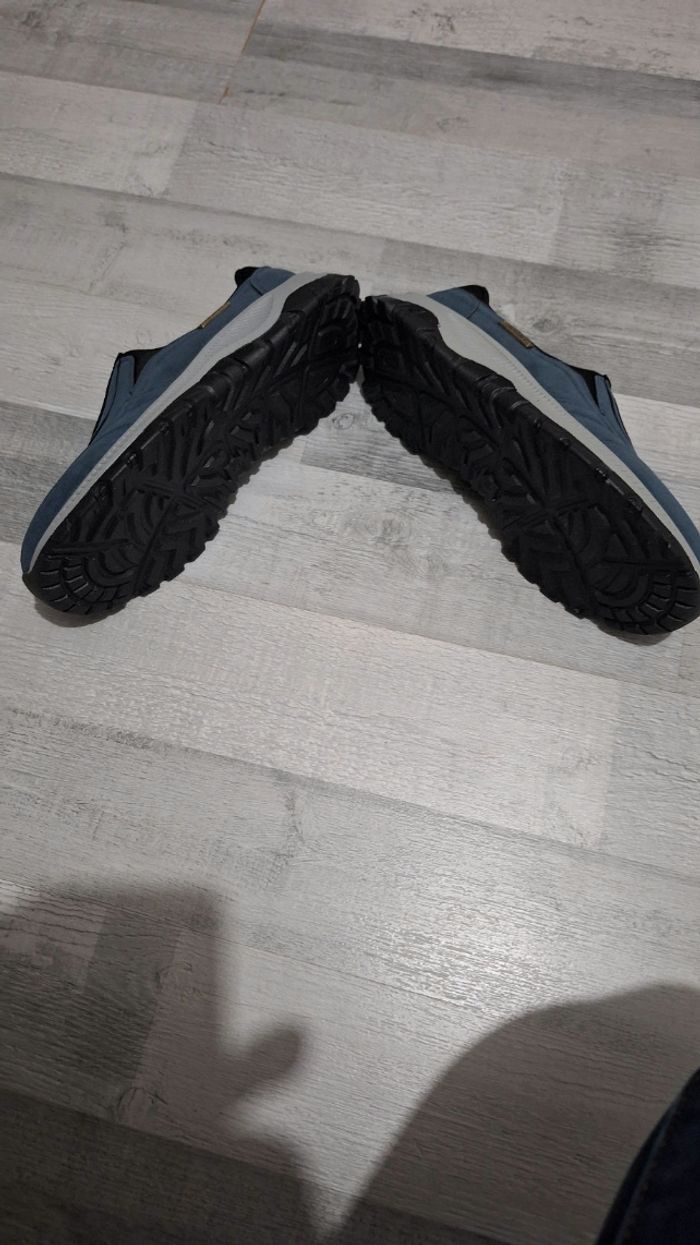 Chaussure de randonnée taille 38 neuve - photo numéro 3
