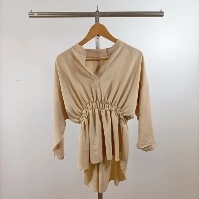 Tunique beige manches longues taille froncée col tunisien fluide T1 A1438