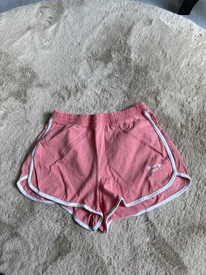 short court c&a