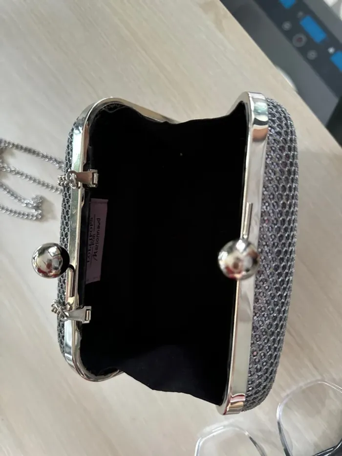 Sac pochette tendance jamais utilisé NEUF - photo numéro 3