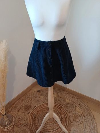 Mini-jupe bleue marine côtelée en velours Bershka taille XS 34