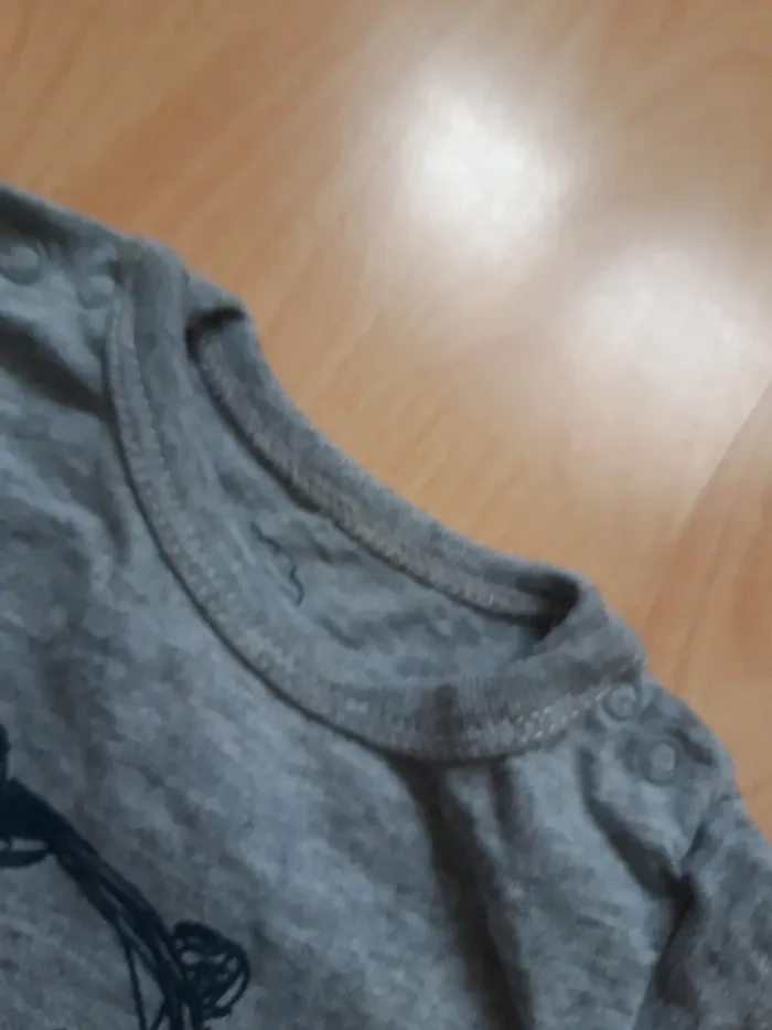 Tee-shirt manches longues 1 mois - photo numéro 6