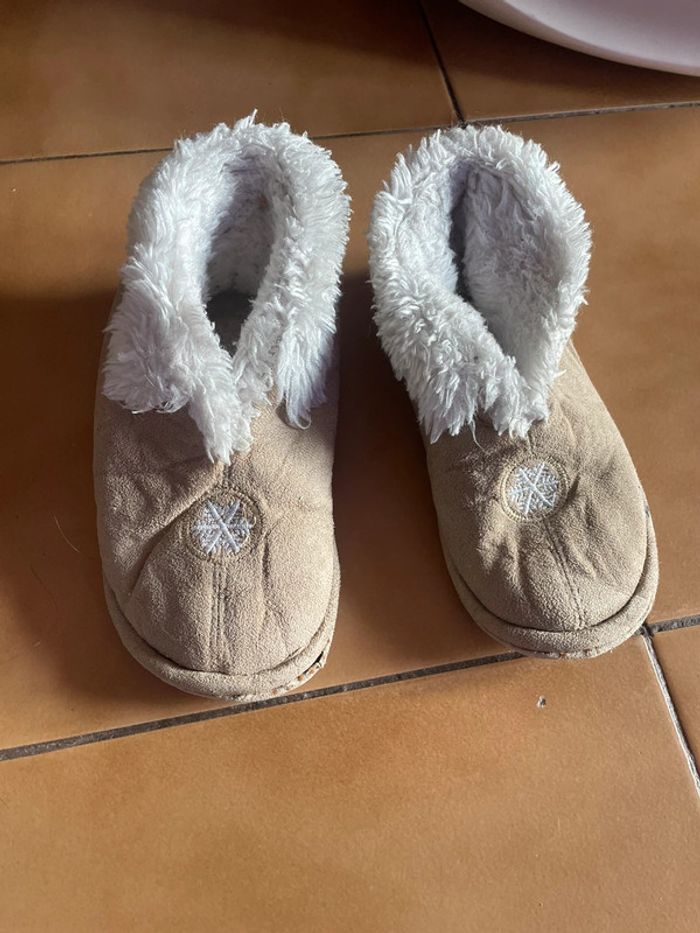 Chaussons fourrés t 30/31 - photo numéro 3