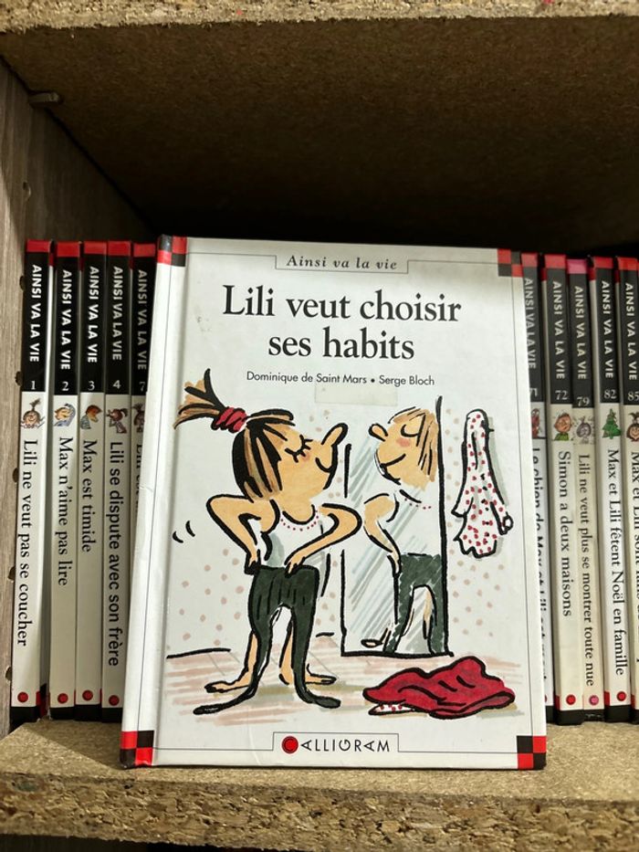 Livre, Lily veut choisir ses habits
