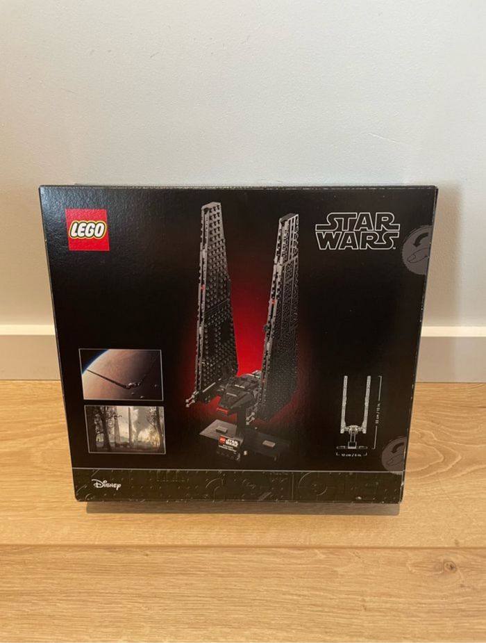 Lego Star Wars 75406 La navette de commandement de Kylo Ren - photo numéro 2