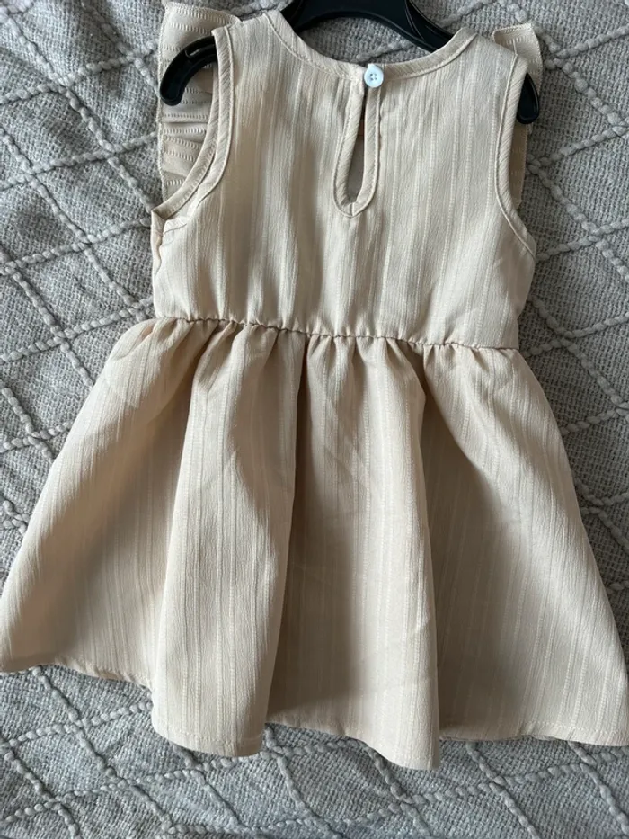 Robe beige floral 18 mois - photo numéro 3