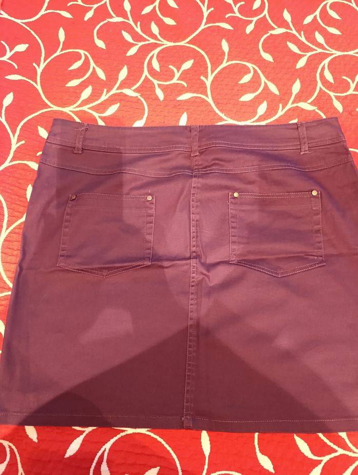 Vends jupe courte - photo numéro 2