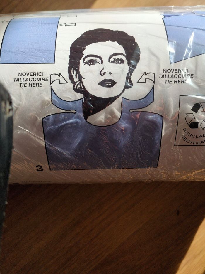 Rouleaux 80 bavoirs jetable 60x55cm